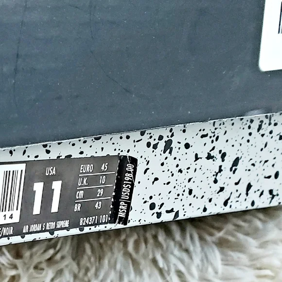 Jordan 5 White Retro Supreme's - Picture 10 of 10